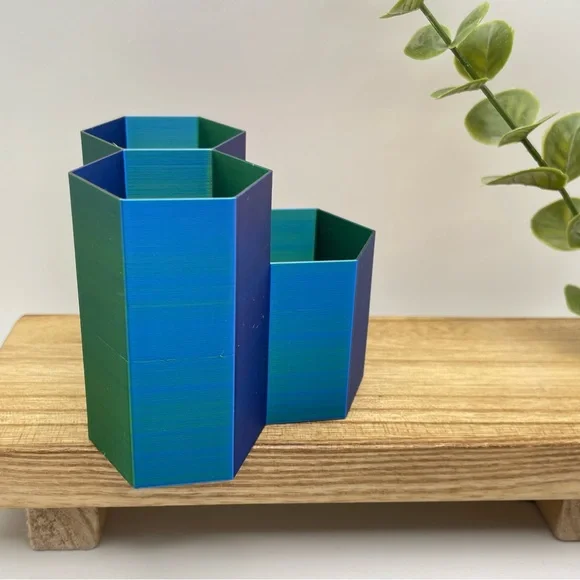 HEXAGONAL ORGANIZER | Makeup Brush Display | Desk Organizer (Brand New!) 💘 - Picture 7 of 16